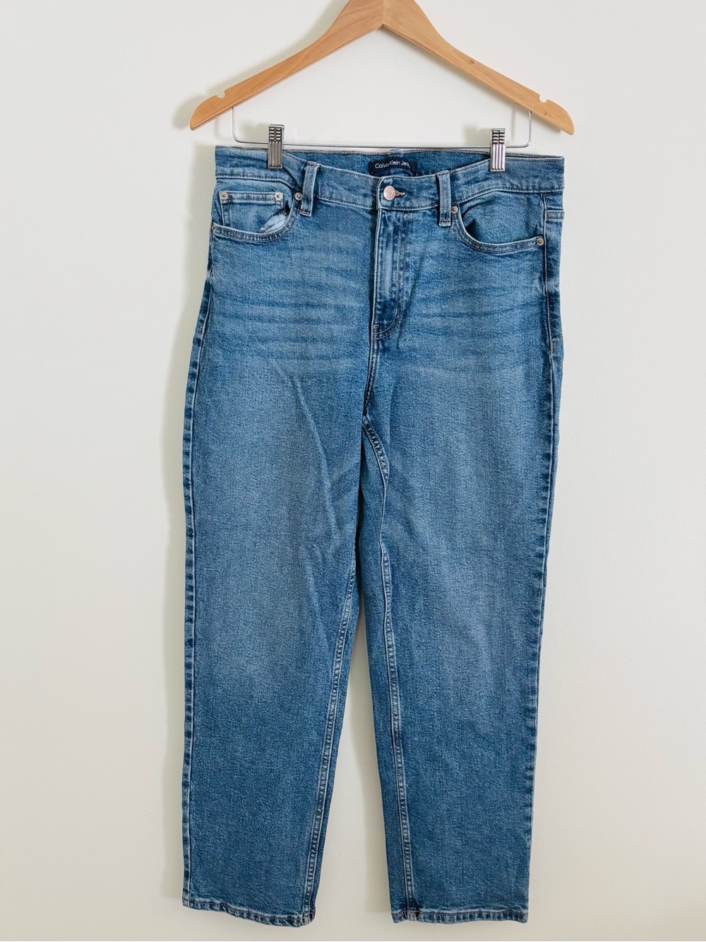 Calvin Klein Straight-Leg Jeans